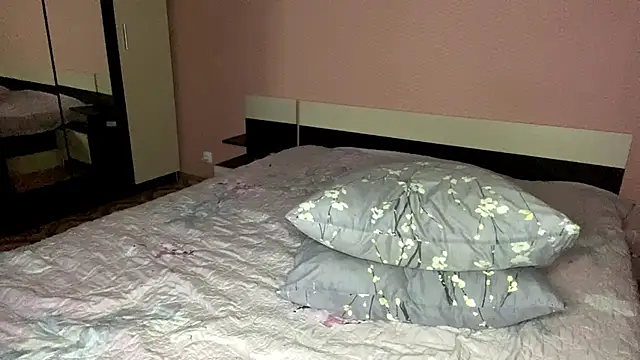 Julia_Charm XXX чат на живо