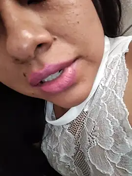 Chat XXX en directo de alisonnturbay