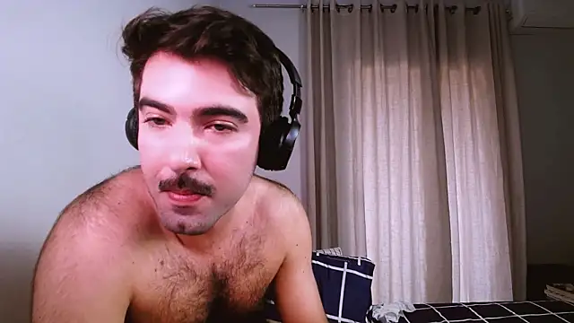 hairyzodb's Live XXX Chat