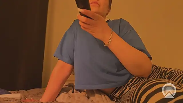Feloraa's Live XXX Chat