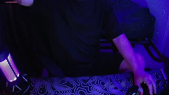 צ'אט XXX בשידור חי של ZXCENSORED-