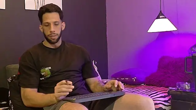 Karim_mansur's Live XXX Chat