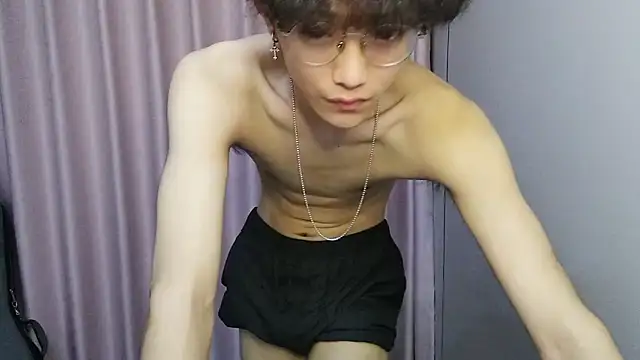 wssoo11 XXX чат на живо