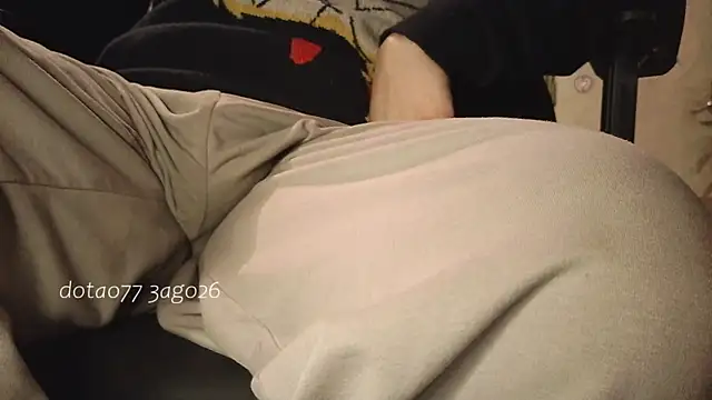 XXX chat uživo modela doTao7