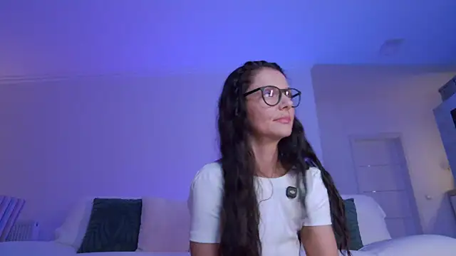 LilyRoselyn Chat XXX in diretta