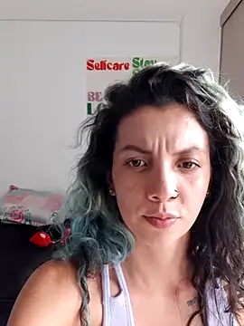DinahCarter Adlı Modelin Canlı XXX Sohbeti