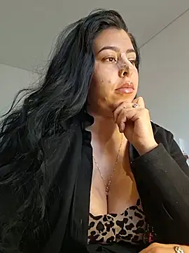 Luianna live XXX chat