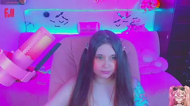צ'אט XXX בשידור חי של Lolisuccub
