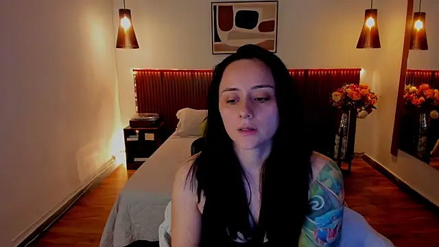 KatherineBond's Live XXX Chat