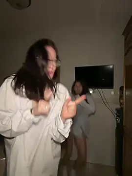 RussianGirls_ XXX чат на живо