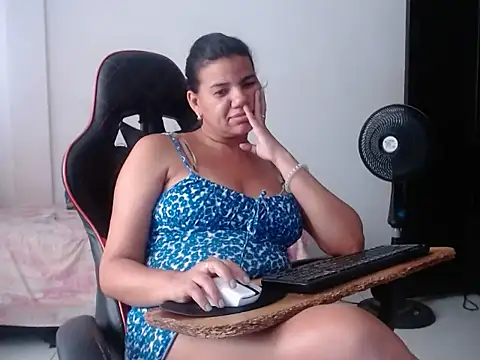 Adriana_0312 Chat XXX in diretta
