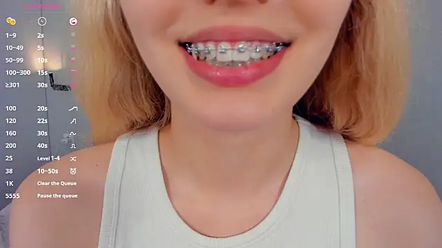 Barbiebloom élő XXX-chatje