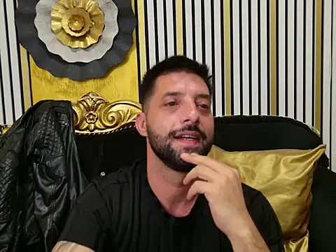 دردشة TommyDum الجنسية المباشرة