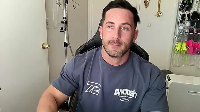 brettmycles28 live XXX chat