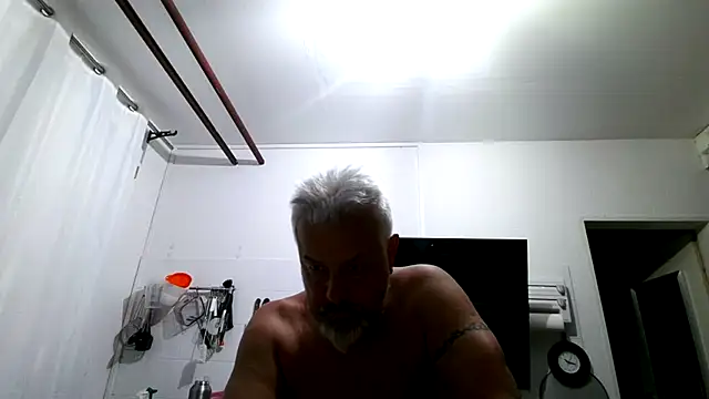 Chat +18 de Berg_Boy ao vivo