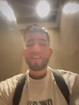 Živý XXX chat liam_bronw
