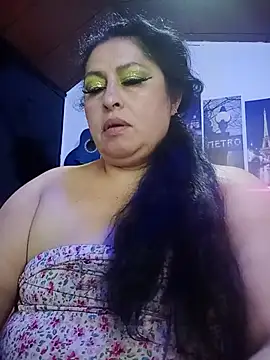 Keyla01_: απευθείας συνομιλία ΧΧΧ