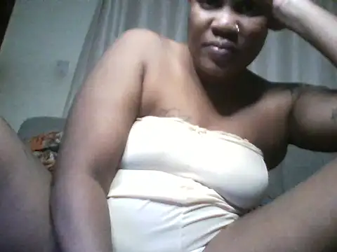 Mrsanaconda's Live XXX Chat