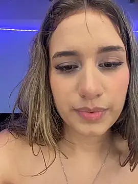 Lunny_Rosse Chat XXX in diretta