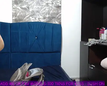 Chat XXX en directo de ISAMOONX