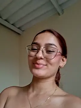 Ary-18 Chat XXX in diretta