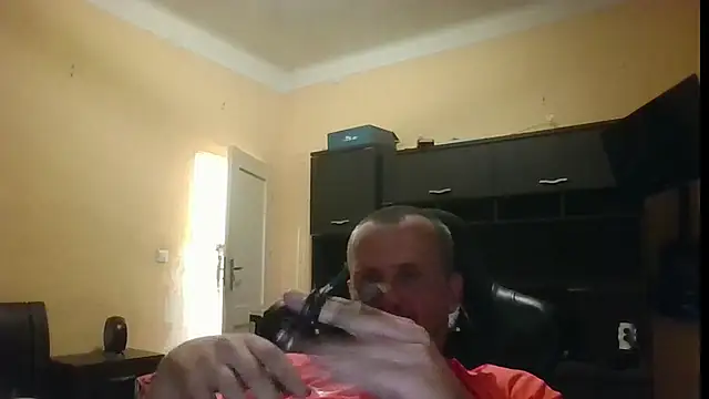MrWhitePL Live XXX-Chat