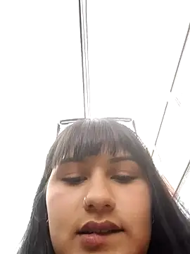 Emily-7 Live XXX-Chat