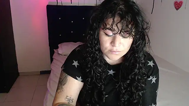 ANGELIQUE_KLANE's Live XXX Chat