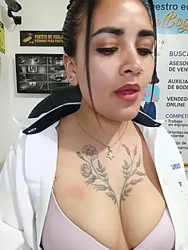 XXX chat uživo modela MAYE__13