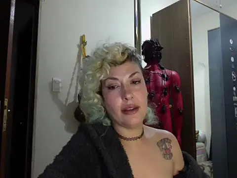 MariLouM Live XXX-Chat