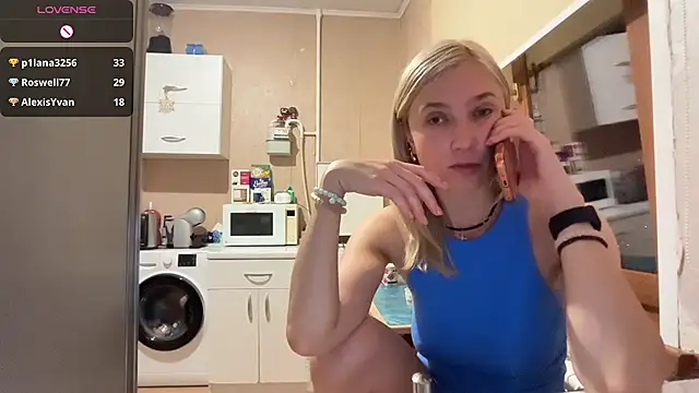 Chat +18 de AngelJeni ao vivo