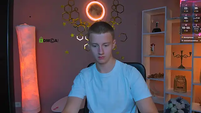 Онлайн чат XXX noah_nero