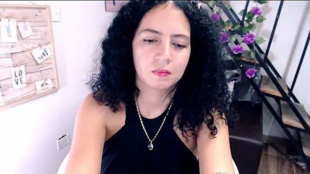 XXX chat uživo modela samantha_baby_