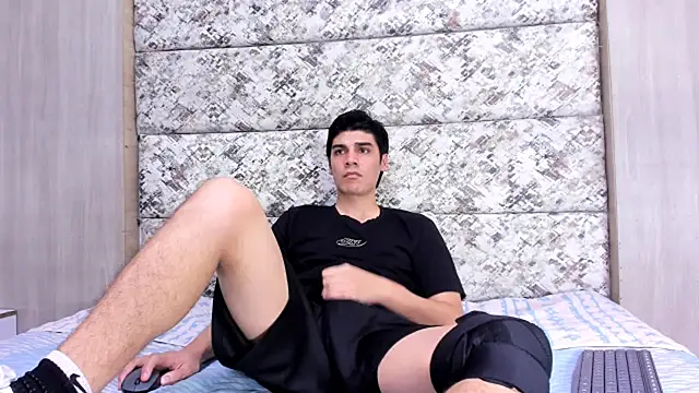 frank_jhonsson's Live XXX Chat