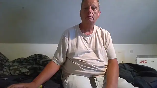 XXX chat uživo modela chubbybear2cum