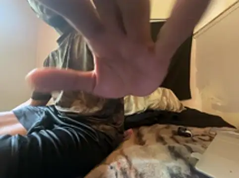 ThrowedWorldWide Show in webcam