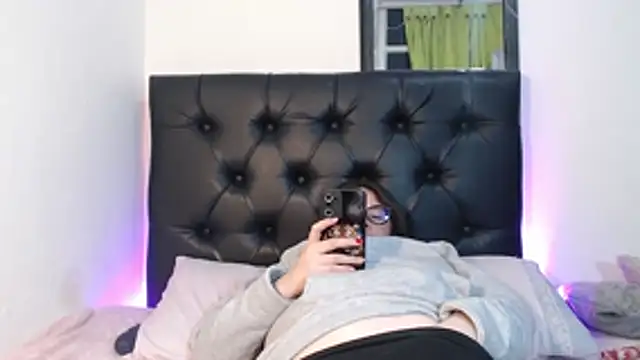XXX chat uživo modela KrystalAdams