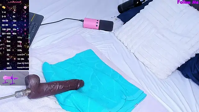 XXX chat uživo modela lunacandyy13