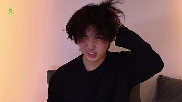 Онлайн чат XXX HeejinWang