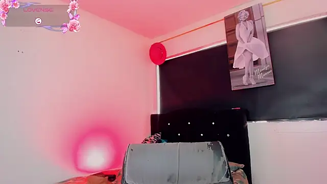 Kendall_hornyy Adlı Modelin Canlı XXX Sohbeti