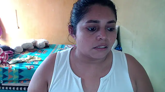 yulieth_bbw Adlı Modelin Canlı XXX Sohbeti