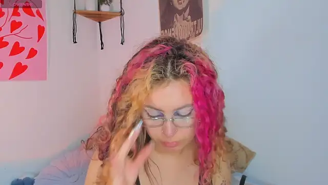 XXX chat uživo modela MarieTaylor_