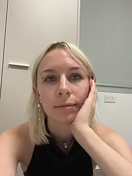 Naomi_Nocturn Chat XXX in diretta