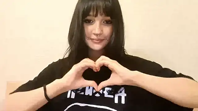 AliceMilati's Live XXX Chat