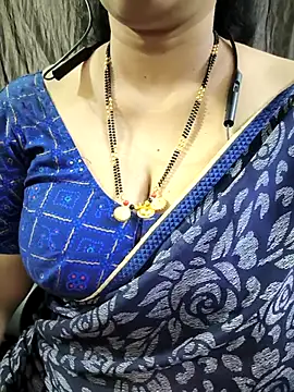 bhuvana_555 – Live XXX-chat