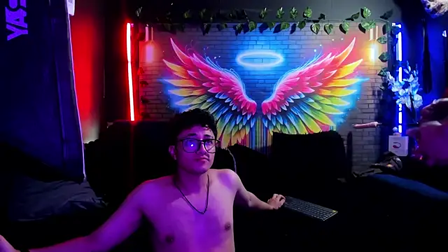 Živý XXX chat Adonibaskerville4