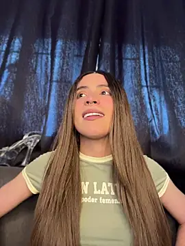 XXX chat uživo modela Lottus_fire