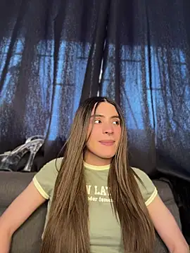 XXX chat uživo modela Lottus_fire