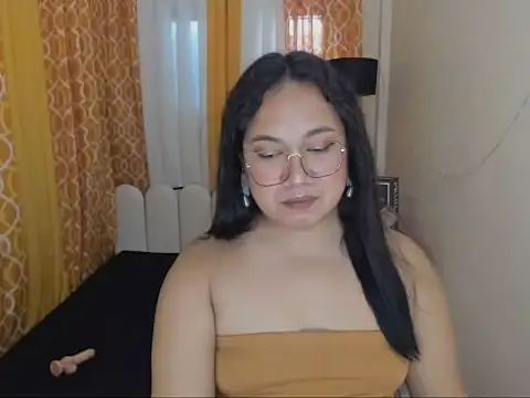 XXX chat uživo modela BigCockLexie