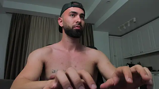 cloudymastersss Chat XXX in diretta